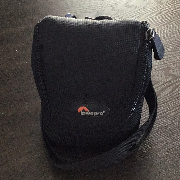 Lowepro Camera Case/ SD cards/ Tripod - Picture 1 of 4